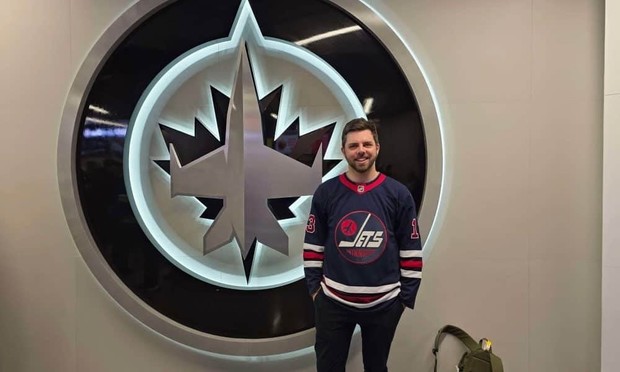 One Great City! Desire to experience a Whiteout brings a Jets fan from England to Winnipeg