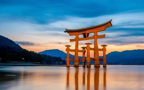 5 floating torii destinations to explore Japan’s stunning spiritual culture, beauty