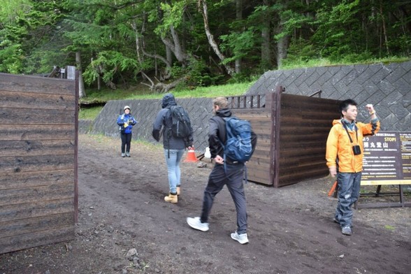 Mount Fuji restrictions reduce dangerous overnight climbs