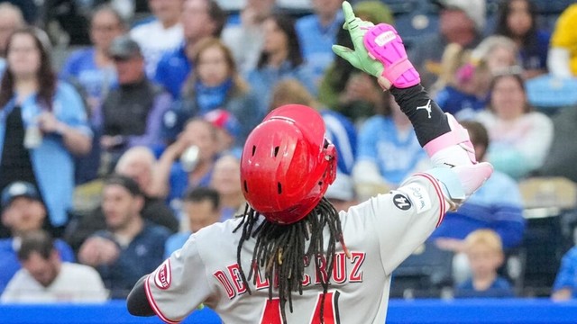 Elly De La Cruz Hits Two Towering Home Runs in Reds Win Over Royals