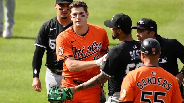 Orioles rookie Coby Mayo gets his first big league RBI and then clears benches vs. White Sox