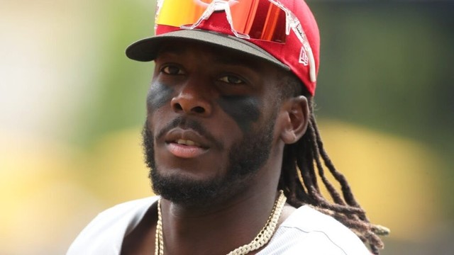Cincinnati Reds Elly De La Cruz insists on playing after sister's death