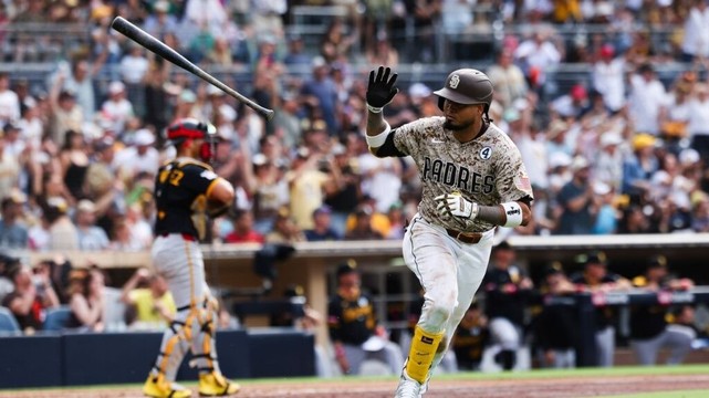 Machado homers and hits go-ahead sac fly as the Padres beat the Pirates 6-4