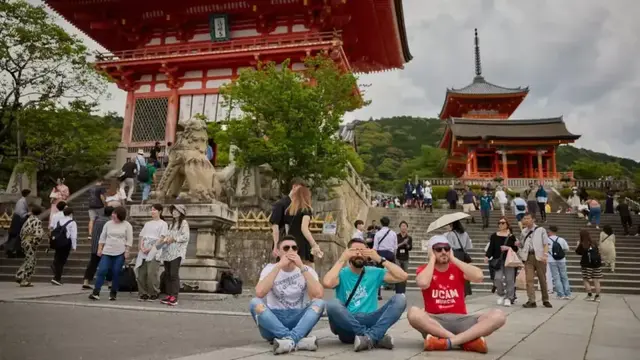 Japan tightens insurance and tax controls for tourists