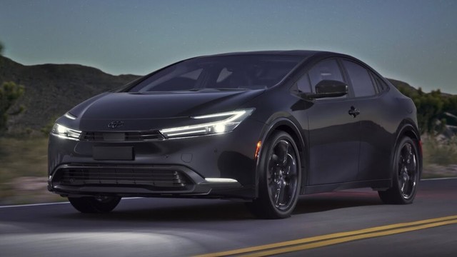 NEW 2026 Toyota Prius Plug-in Hybrid Nightshade Edition - FIRST LOOK