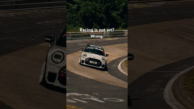This isn’t just #racing - it’s art in (slow) motion 🧐 #youtubeshorts #mini