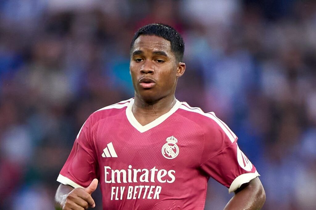 Transfer news LIVE: Liverpool’s Real Madrid enquiry after Minteh bid rejected, Man Utd seal Baleba deal and Arsenal target staying at Juve